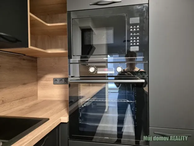 Pronájem bytu 3+kk, Praha - Prosek, Čakovická, 83 m2