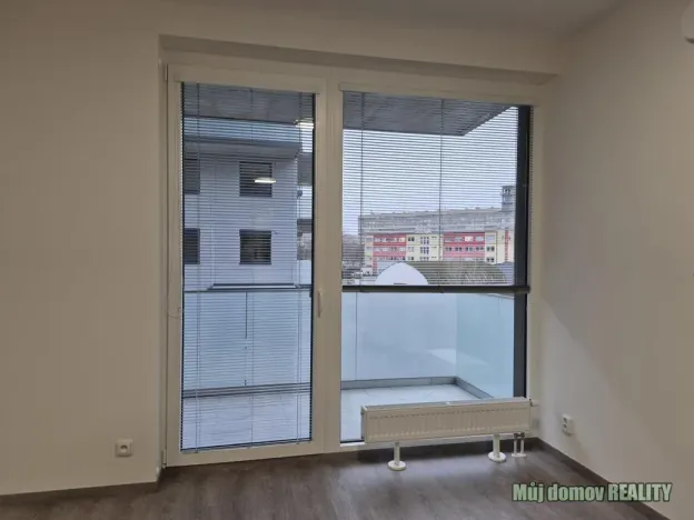 Pronájem bytu 3+kk, Praha - Prosek, Čakovická, 83 m2