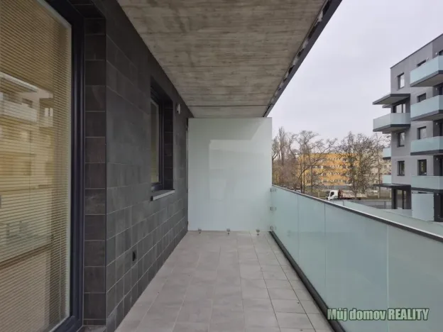 Pronájem bytu 3+kk, Praha - Prosek, Čakovická, 83 m2