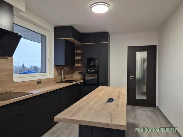 Pronájem bytu 3+kk, Praha - Prosek, Čakovická, 83 m2