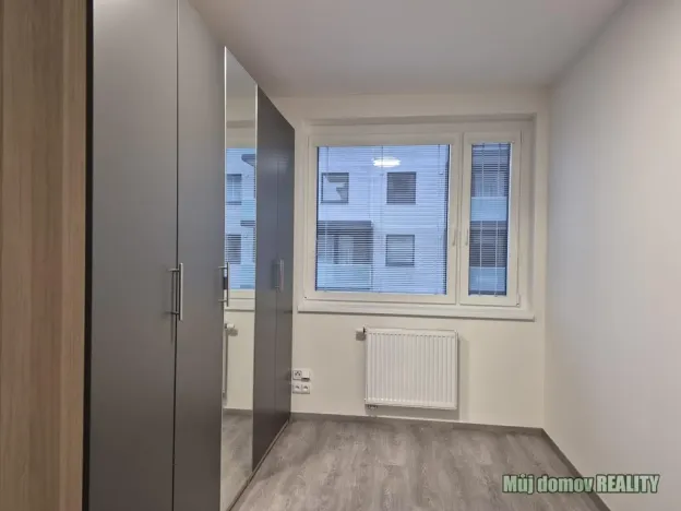 Pronájem bytu 3+kk, Praha - Prosek, Čakovická, 83 m2