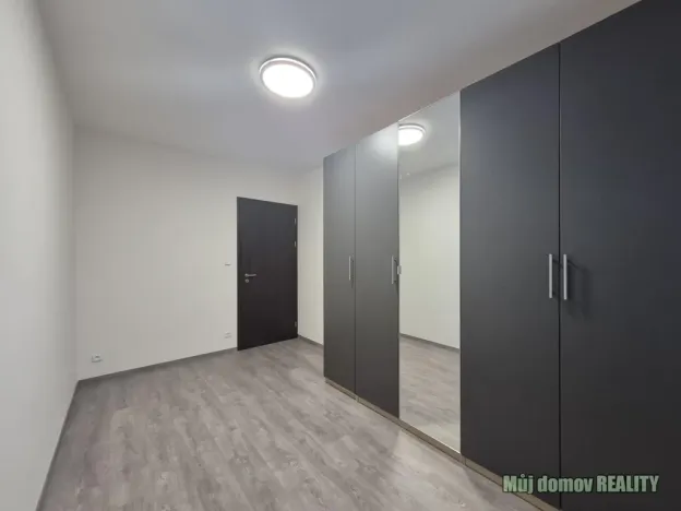 Pronájem bytu 3+kk, Praha - Prosek, Čakovická, 83 m2