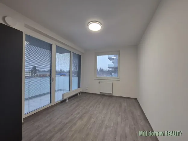 Pronájem bytu 3+kk, Praha - Prosek, Čakovická, 83 m2