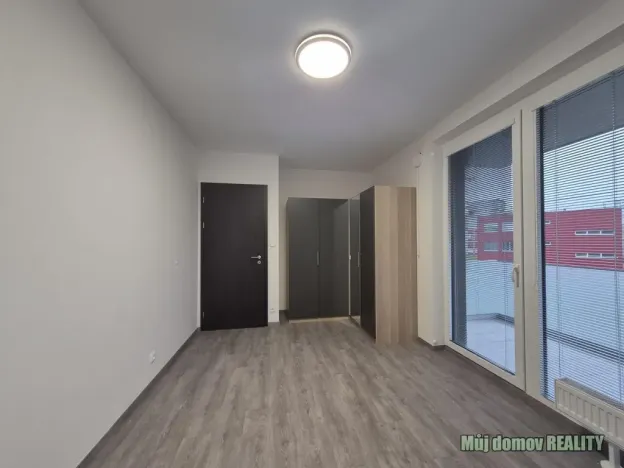 Pronájem bytu 3+kk, Praha - Prosek, Čakovická, 83 m2