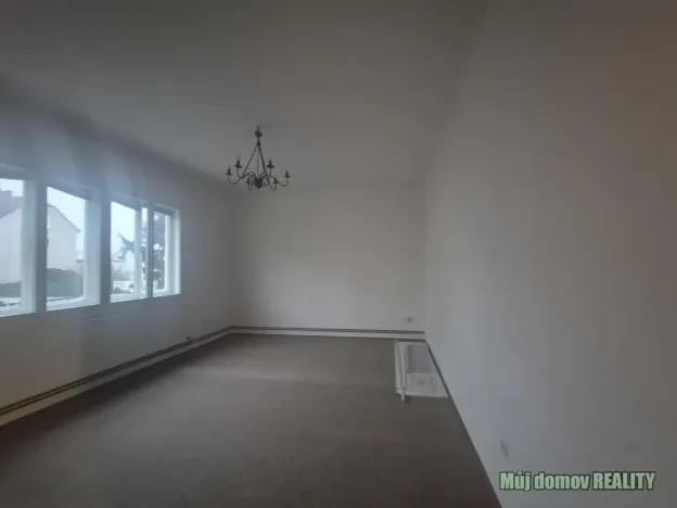 Pronájem bytu 3+1, Praha - Horní Počernice, Mezilesí, 100 m2