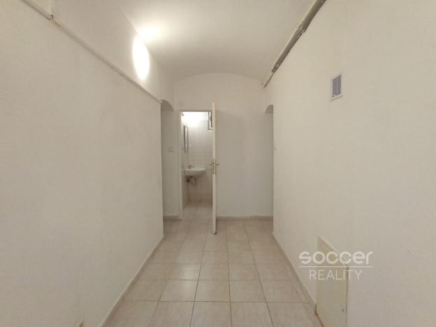 Pronájem kanceláře, Praha - Holešovice, Kamenická, 42 m2