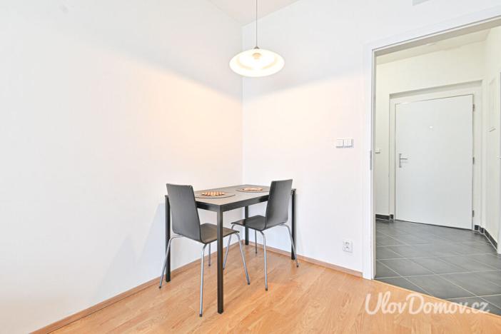 Prodej bytu 1+kk, Praha - Horní Měcholupy, Modenská, 35 m2