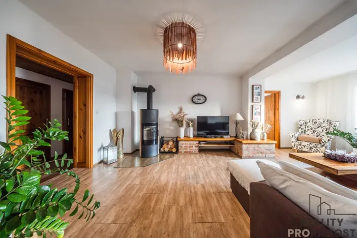 Prodej vícegeneračního domu, Mutěnice, Zahradní, 200 m2