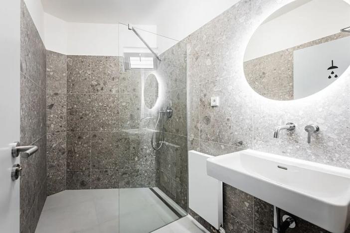 Pronájem kanceláře, Praha - Strašnice, Třebohostická, 628 m2