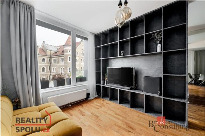 Pronájem bytu 2+kk, Praha - Smíchov, Švédská, 42 m2