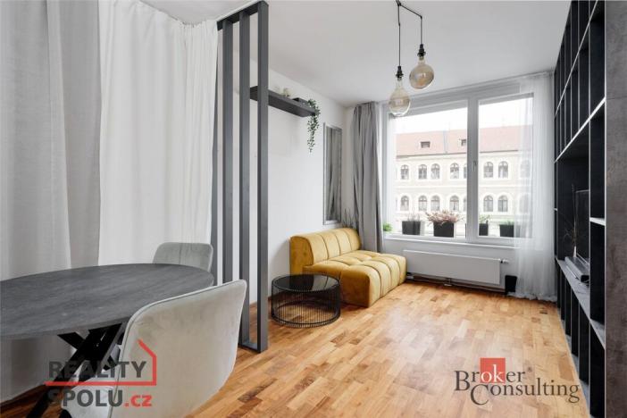 Pronájem bytu 2+kk, Praha - Smíchov, Švédská, 42 m2