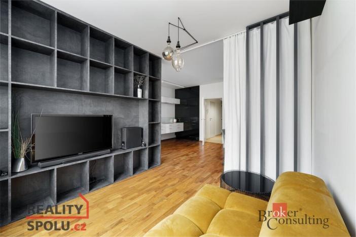 Pronájem bytu 2+kk, Praha - Smíchov, Švédská, 42 m2