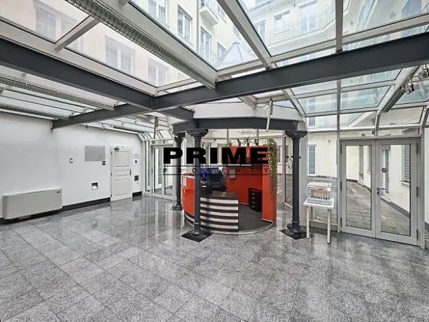 Pronájem kanceláře, Praha - Nové Město, Soukenická, 161 m2