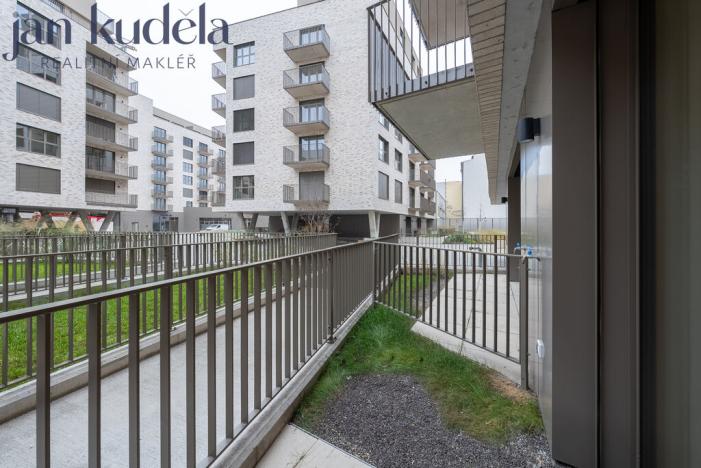 Pronájem bytu 1+kk, Brno, Bratislavská, 36 m2