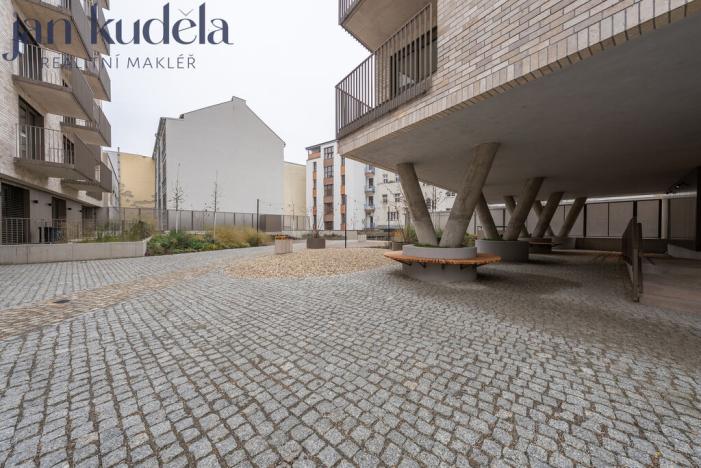 Pronájem bytu 1+kk, Brno, Bratislavská, 36 m2