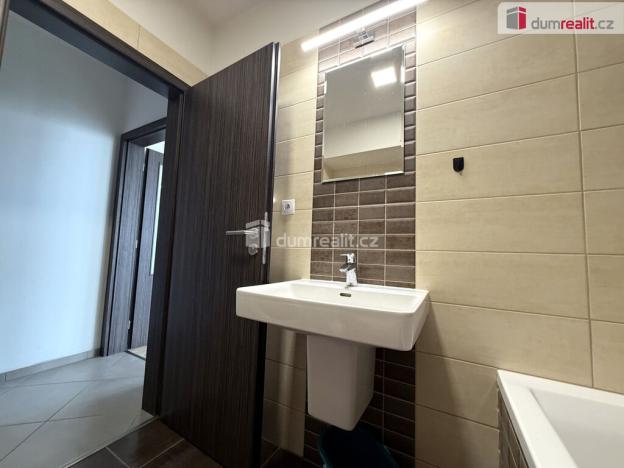 Prodej bytu 2+kk, Uherské Hradiště - Sady, Hrušková, 72 m2