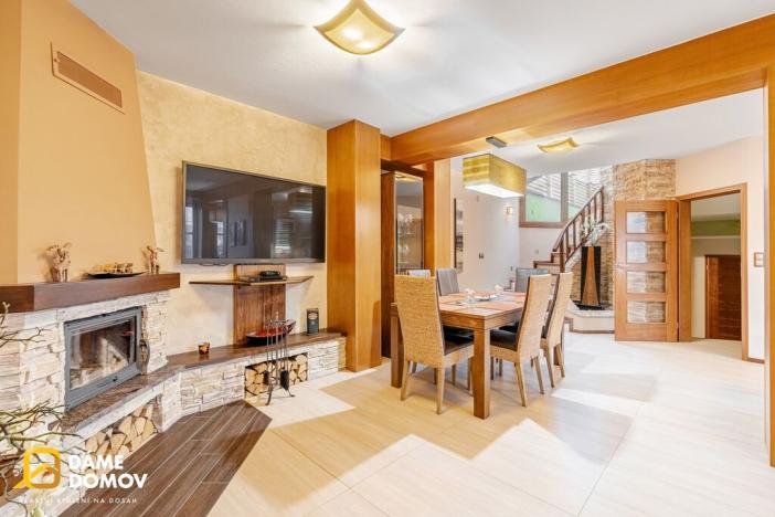 Prodej rodinného domu, Hodonín, Mírové nám., 279 m2