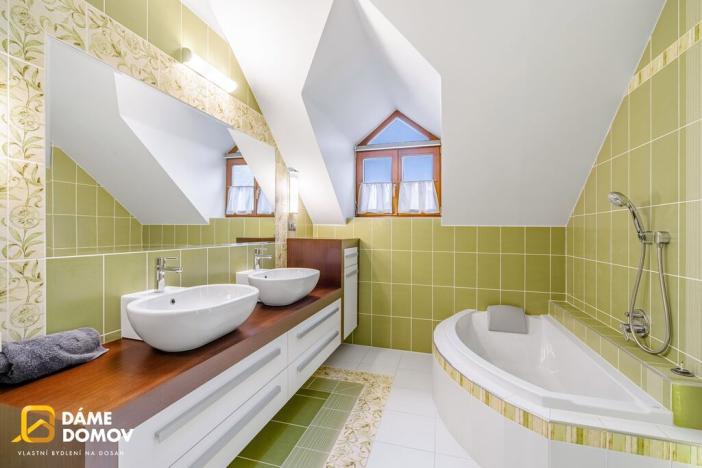 Prodej rodinného domu, Hodonín, Mírové nám., 279 m2