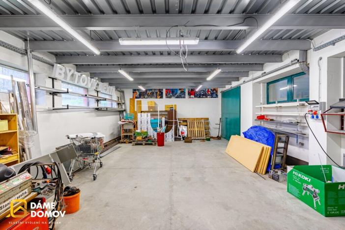 Prodej skladu, Zlín, 1153 m2