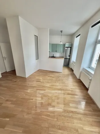 Pronájem bytu 2+kk, Praha - Holešovice, Umělecká, 58 m2