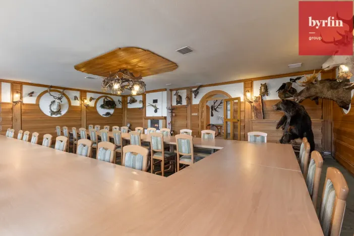 Prodej ubytování, Krnov - Pod Cvilínem, V Zálesí, 820 m2