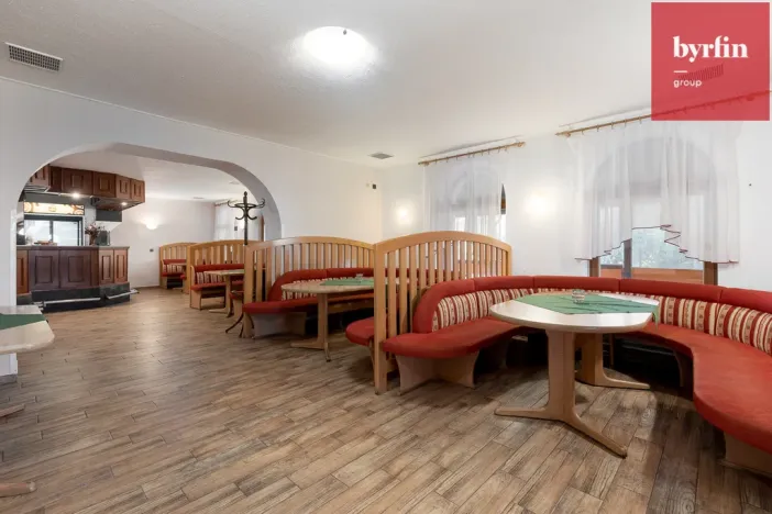 Prodej ubytování, Krnov - Pod Cvilínem, V Zálesí, 820 m2