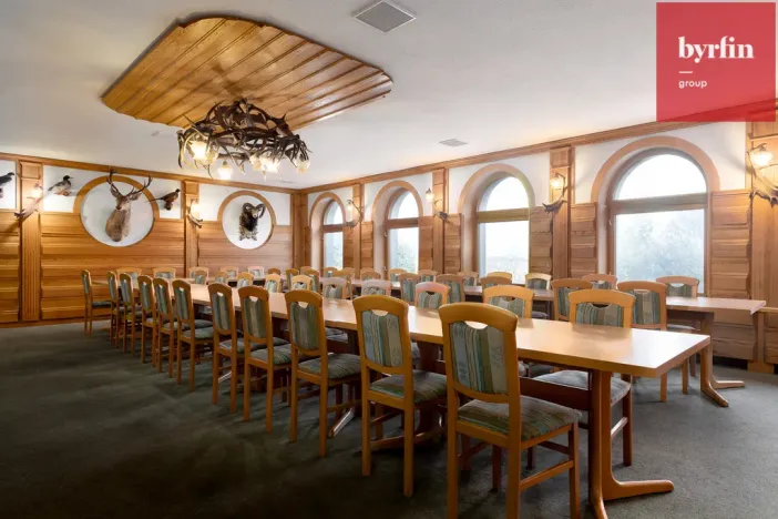 Prodej ubytování, Krnov - Pod Cvilínem, V Zálesí, 820 m2