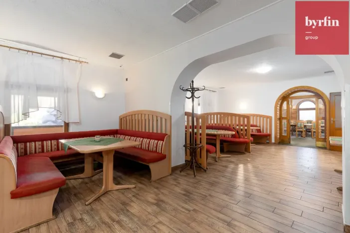 Prodej ubytování, Krnov - Pod Cvilínem, V Zálesí, 820 m2