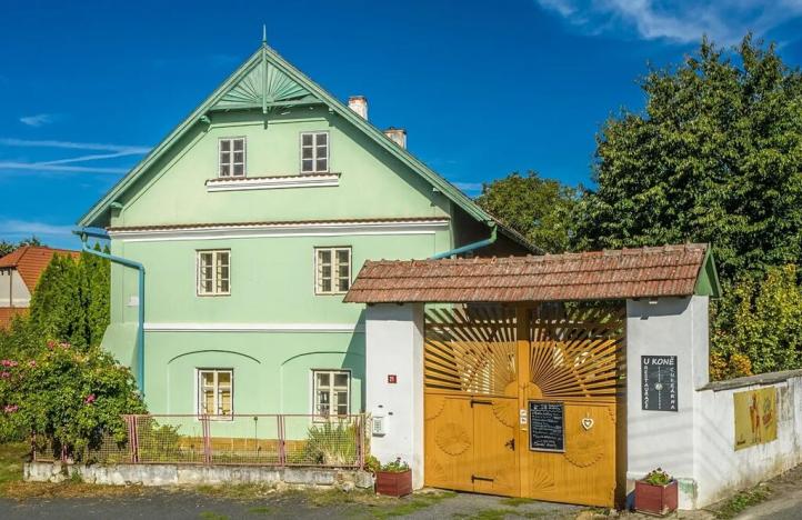 Prodej chalupy, Kokořín, 375 m2