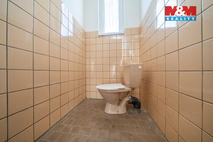 Pronájem skladu, Tisová - Hlinné, 1000 m2