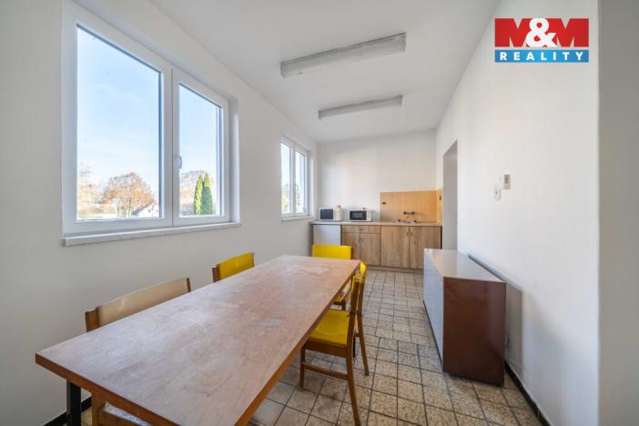 Pronájem skladu, Tisová - Hlinné, 1000 m2