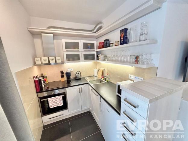 Pronájem bytu 1+kk, Vrchlabí - Hořejší Vrchlabí, Horská, 35 m2