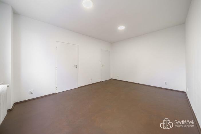 Prodej bytu 3+1, Sokolov, Slavíčkova, 66 m2