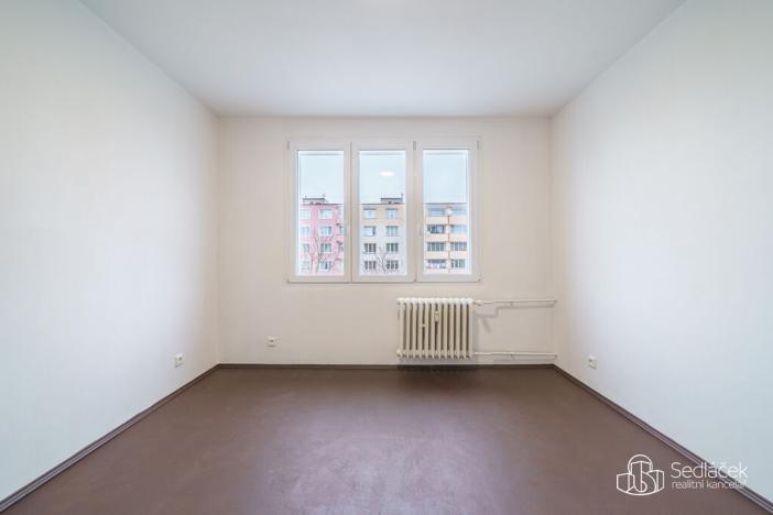 Prodej bytu 3+1, Sokolov, Slavíčkova, 66 m2