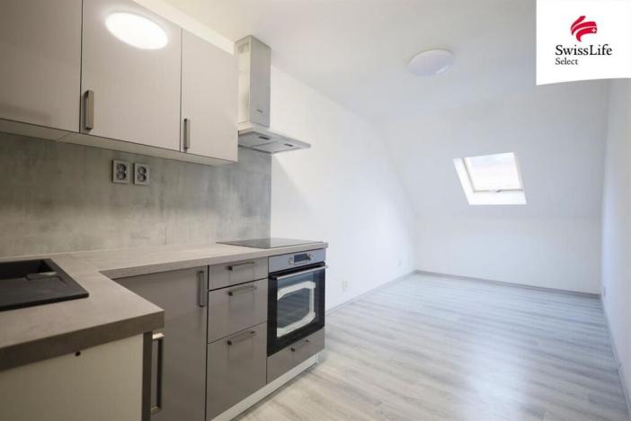 Prodej bytu 2+kk, Jimramov, náměstí Jana Karafiáta, 36 m2