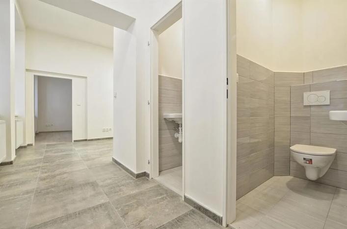 Pronájem kanceláře, Praha - Holešovice, Milady Horákové, 141 m2