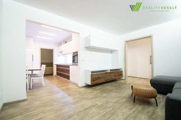 Pronájem bytu 3+1, Hodonín, nám. Osvobození, 74 m2