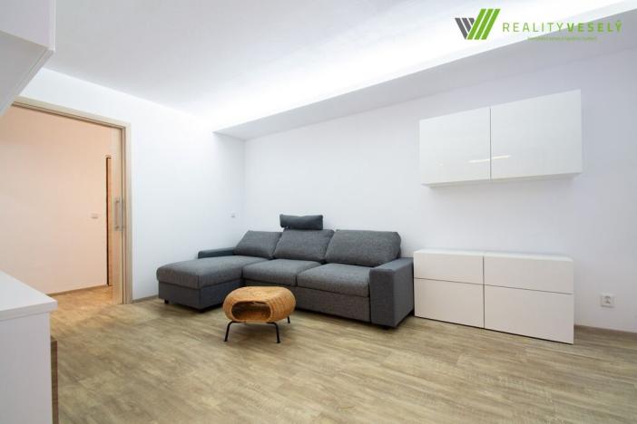 Pronájem bytu 3+1, Hodonín, nám. Osvobození, 74 m2