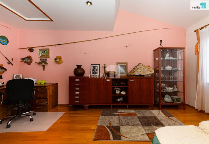 Prodej bytu 3+kk, Praha - Suchdol, Kamýcká, 151 m2