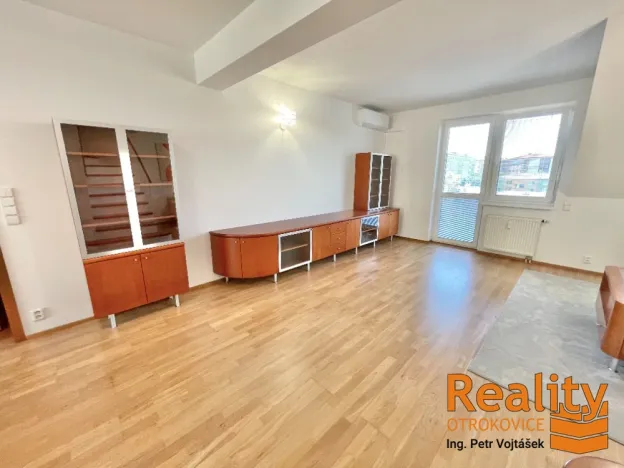 Pronájem bytu 3+kk, Otrokovice, nám. 3. května, 110 m2