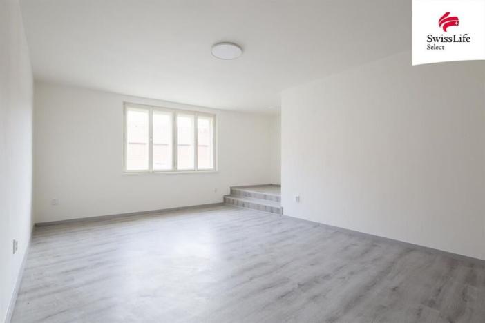 Prodej bytu 2+1, Jimramov, náměstí Jana Karafiáta, 74 m2