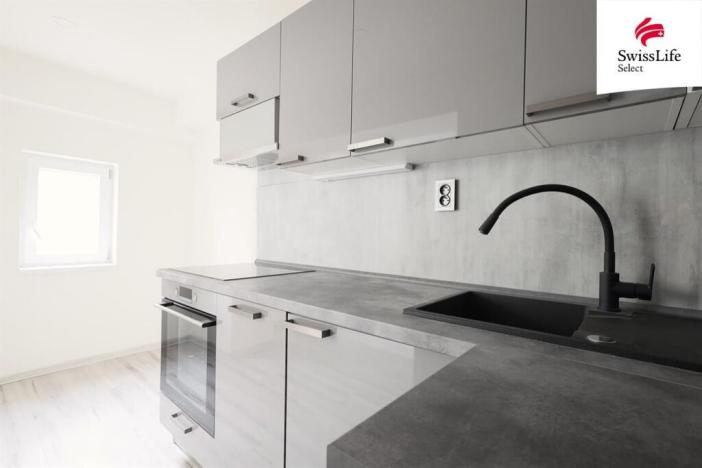 Prodej bytu 2+kk, Jimramov, náměstí Jana Karafiáta, 60 m2