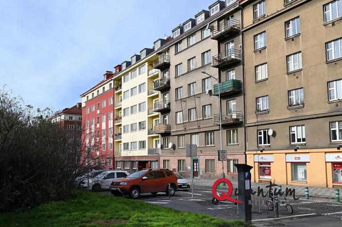 Pronájem bytu 2+1, Praha - Žižkov, Jeseniova, 44 m2