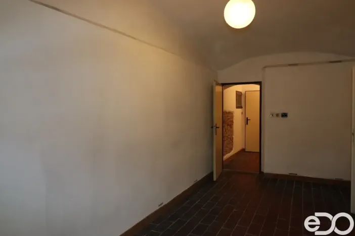 Pronájem obchodního prostoru, Mladá Vožice, Husovo náměstí, 50 m2