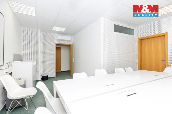 Pronájem kanceláře, Pardubice - Zelené Předměstí, 331 m2