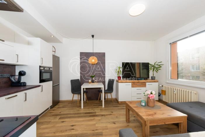 Pronájem bytu 2+kk, Trutnov - Střední Předměstí, Michnova, 38 m2