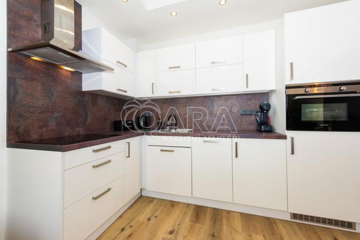 Pronájem bytu 2+kk, Trutnov - Střední Předměstí, Michnova, 38 m2