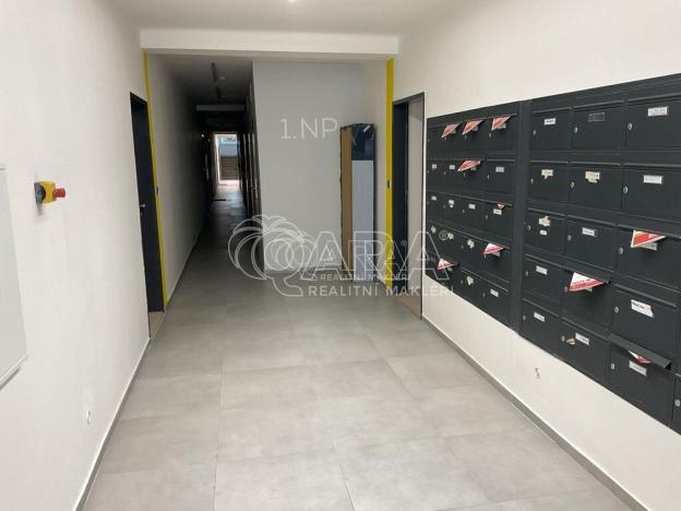 Pronájem bytu 2+kk, Praha, 30 m2