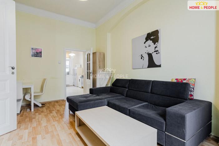 Prodej bytu 2+1, Karlovy Vary, Zeyerova, 52 m2