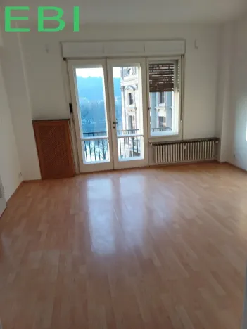 Pronájem bytu 4+1, Praha - Nové Město, Masarykovo nábřeží, 103 m2